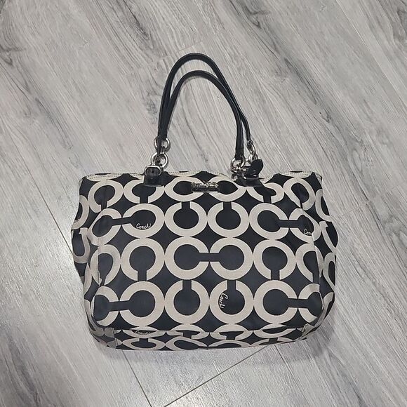 Coach Signature BLK/GRY Madison Tote - Picture 3 of 12